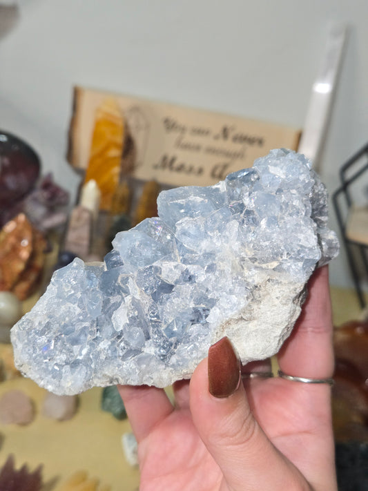 Celestite specimen