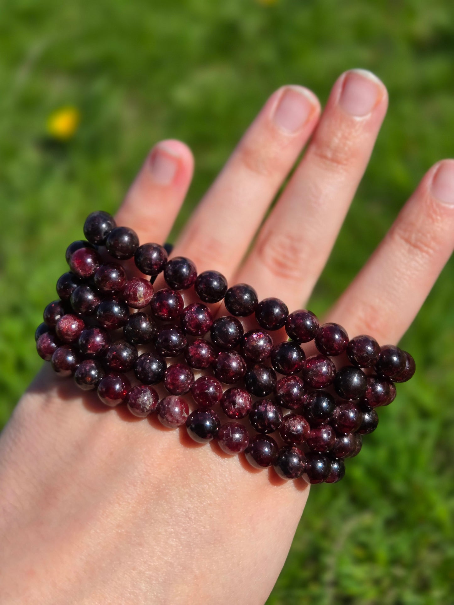 Garnet bracelet 8 mm