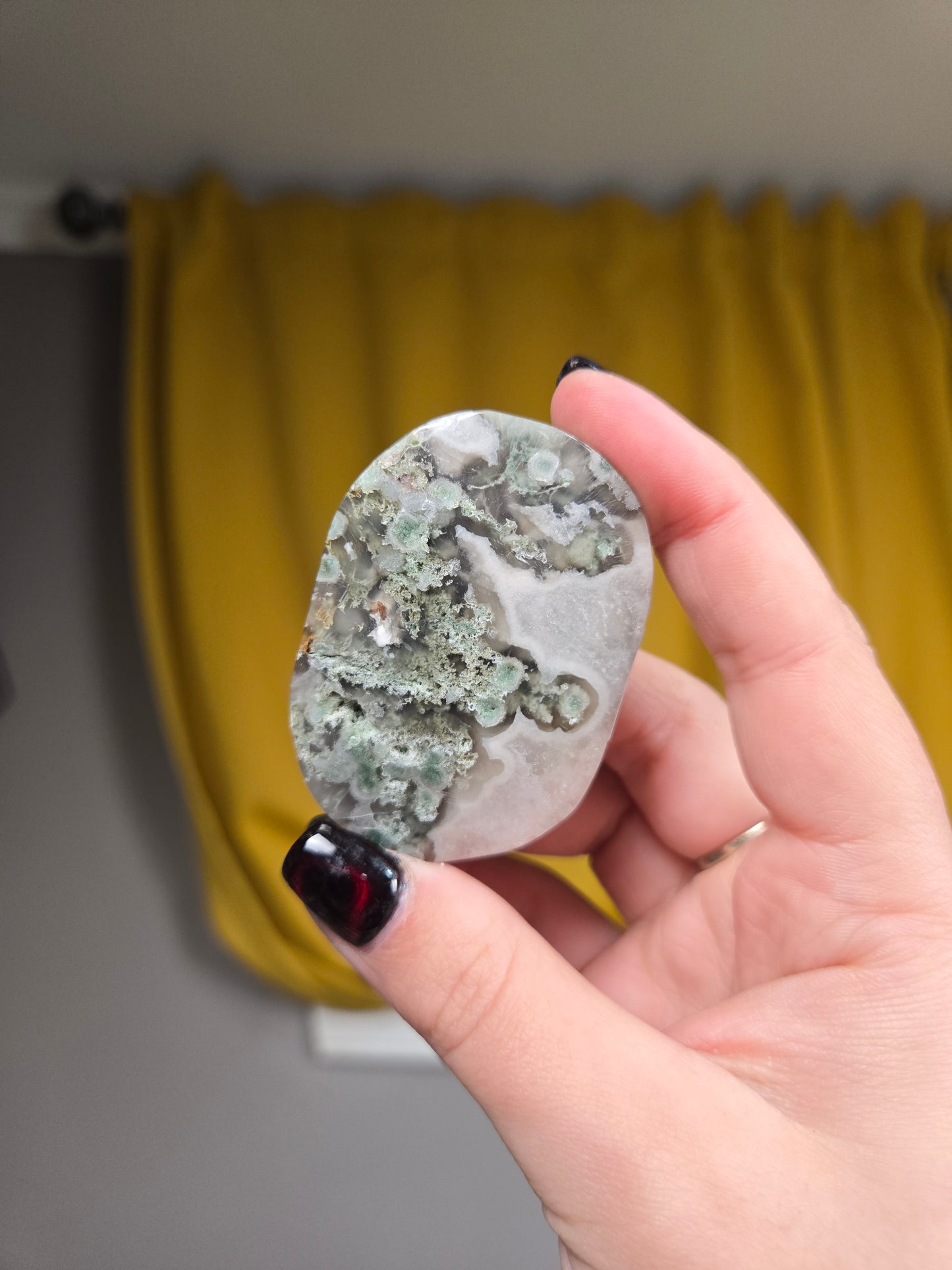 Moss Agate palm stone