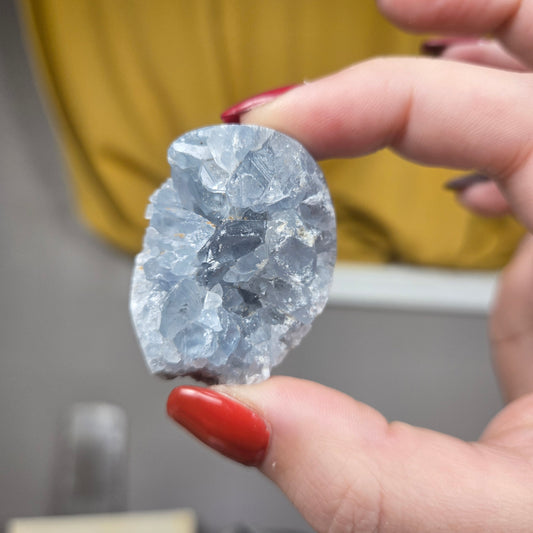 Celestite specimen