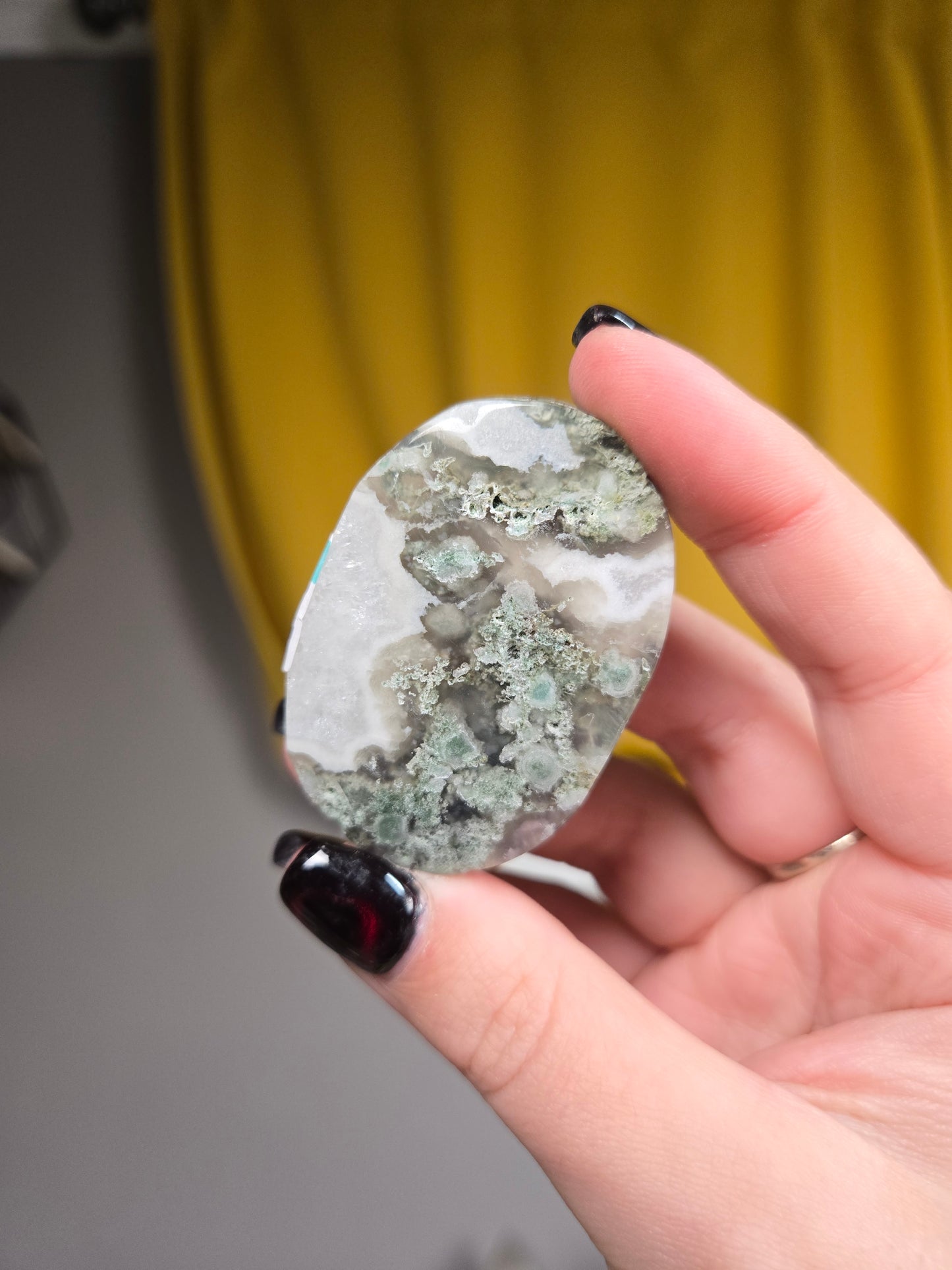Moss Agate palm stone
