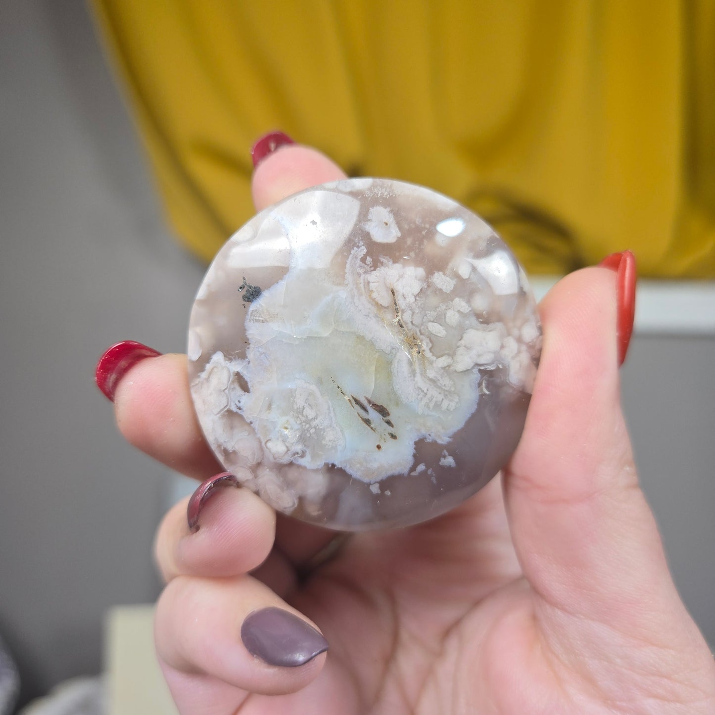 Flower Agate palm stone