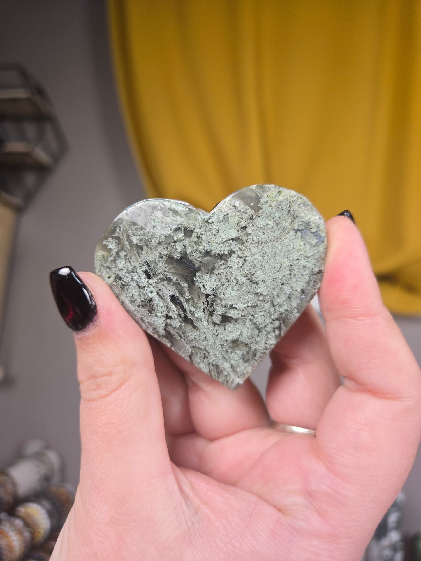 Moss Agate heart carving