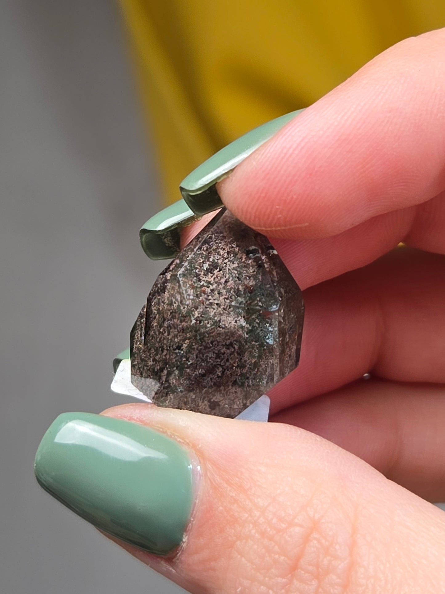 High Quality Garden Quartz mini tower and freeform