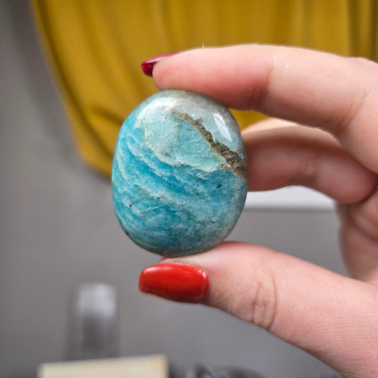 Amazonite palm stone