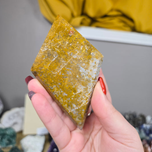 Scenic Moss Agate diamond carving with stand