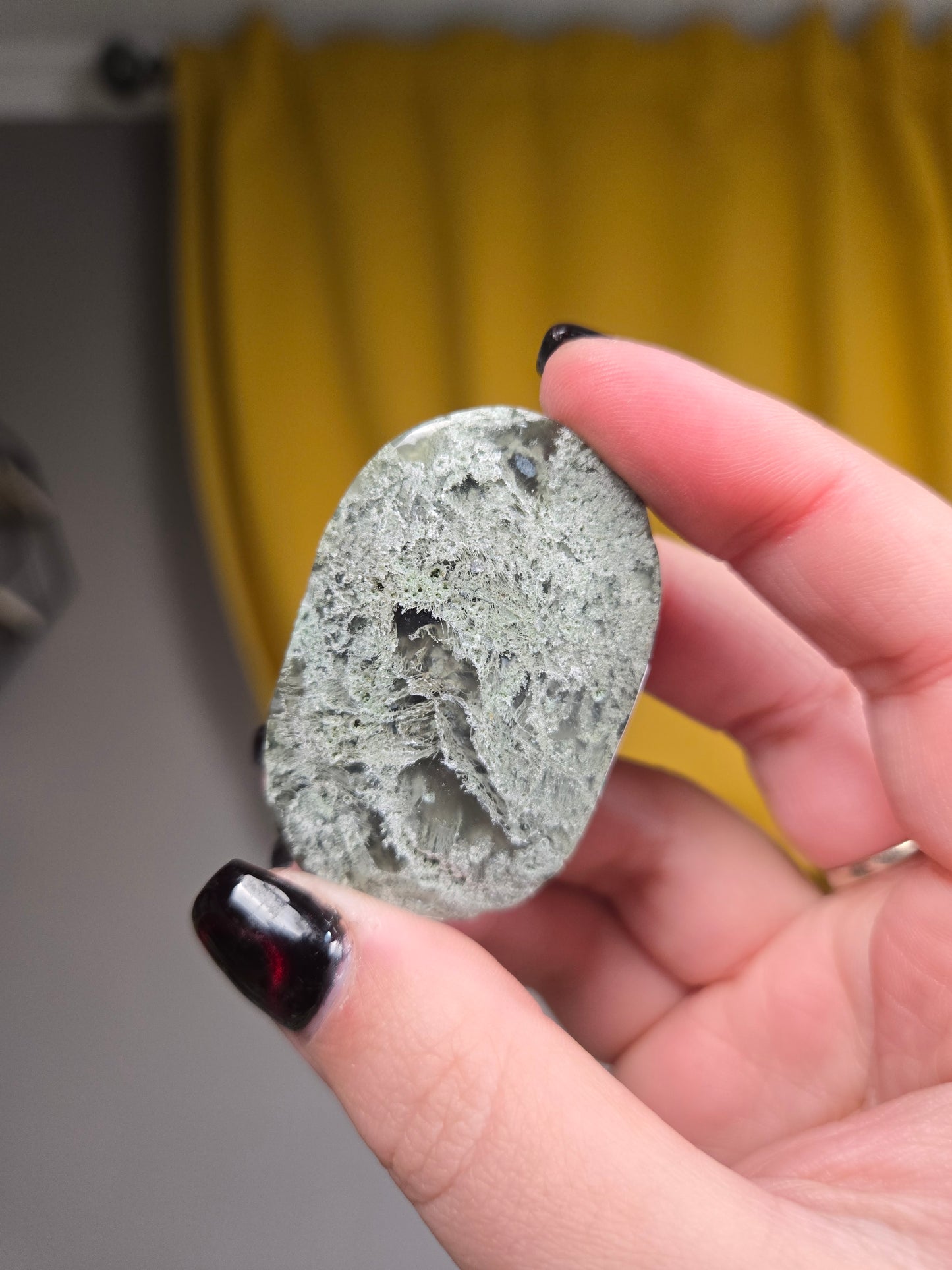 Moss Agate palm stone